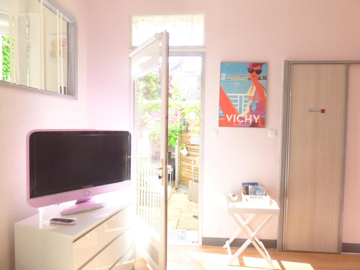 Ferienwohnung Les Cocons De Stephanie Vichy Exterior foto
